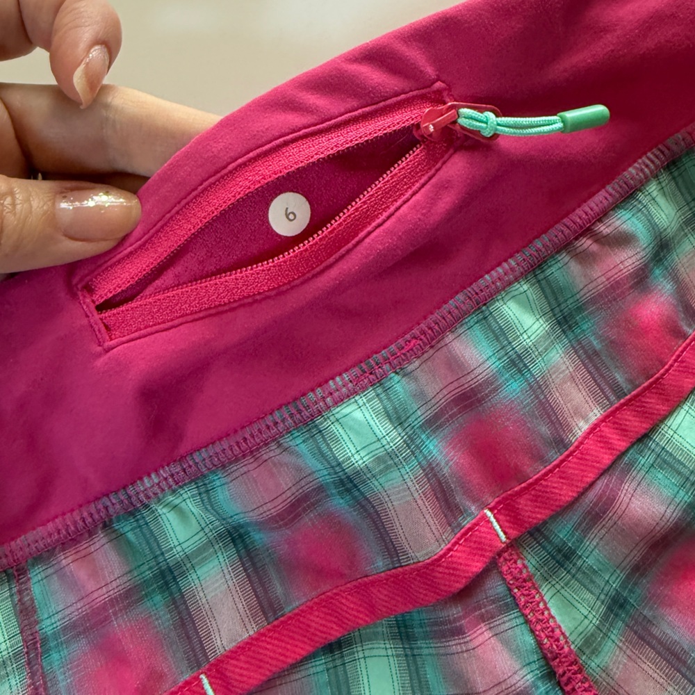 Lululemon Senorita Pink Plaid Speed Shorts Women’s size 6 Running Short - Picture 3 of 10